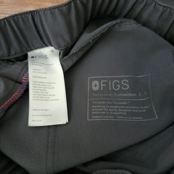 Figs Men’s S Small Tansen Jogger Scrub Pants Gray Pride Button Zipper M22SW2018 - Picture 8 of 11